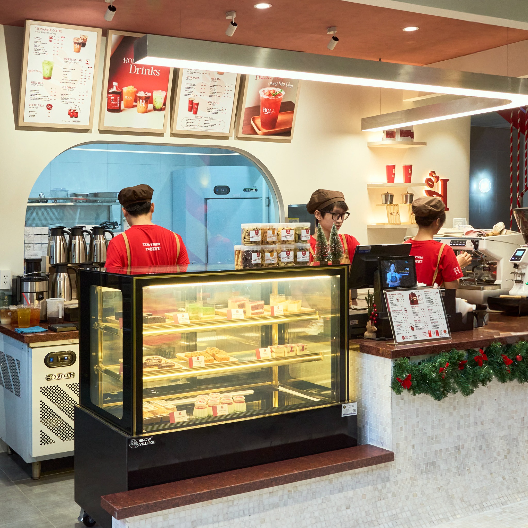 HOLA Coffee & Cake  – ảnh 3